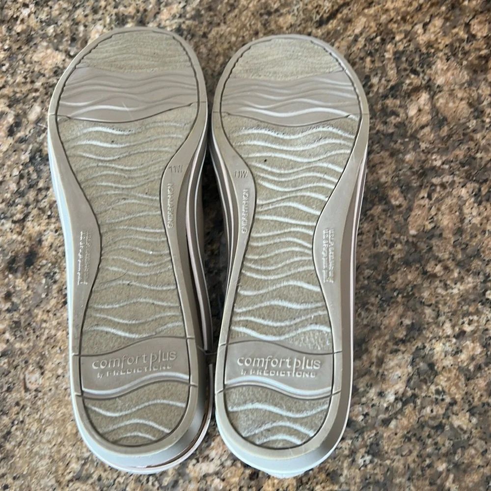 Tan Slip On Shoes - Picture 9 of 9